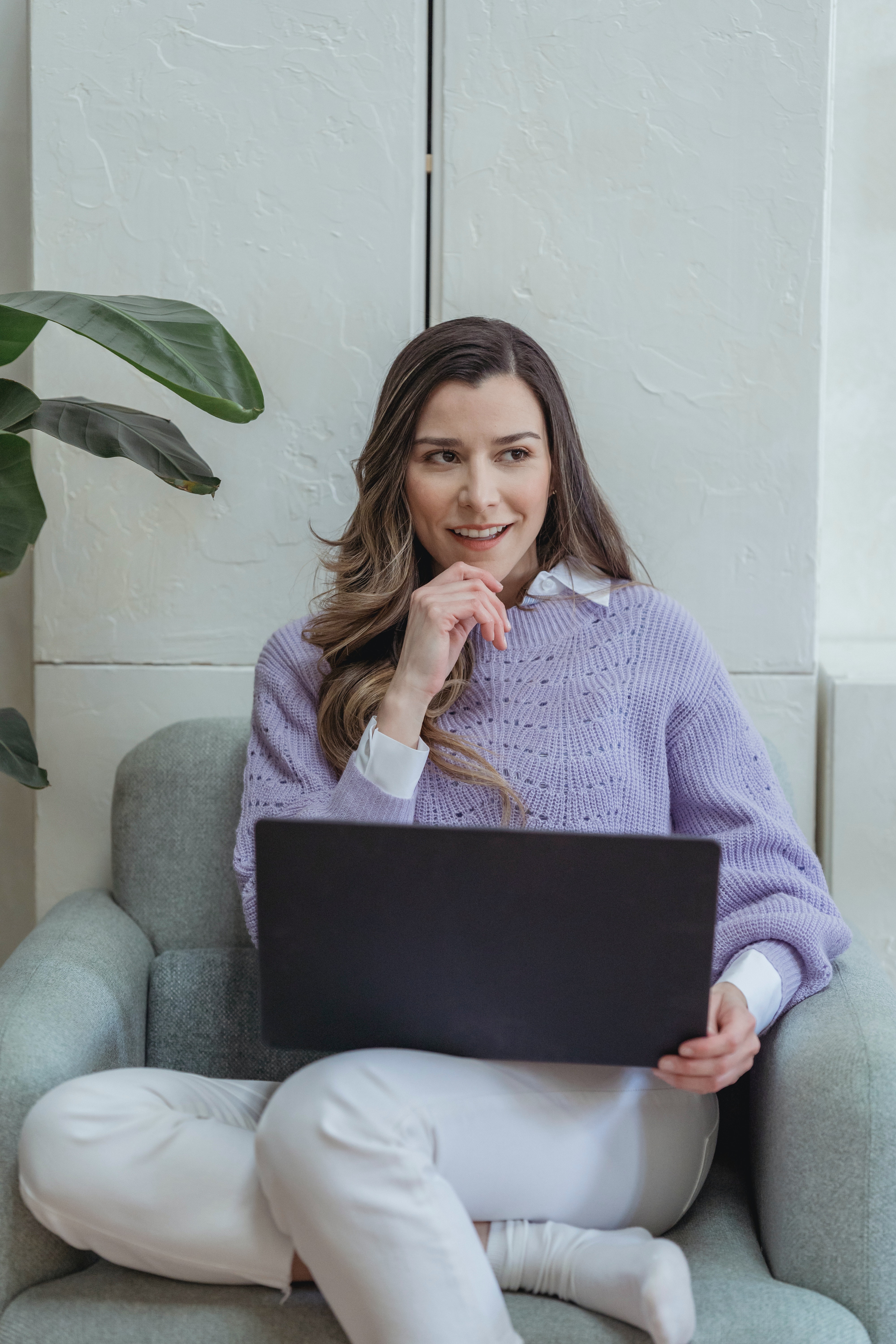 lady and laptop v2